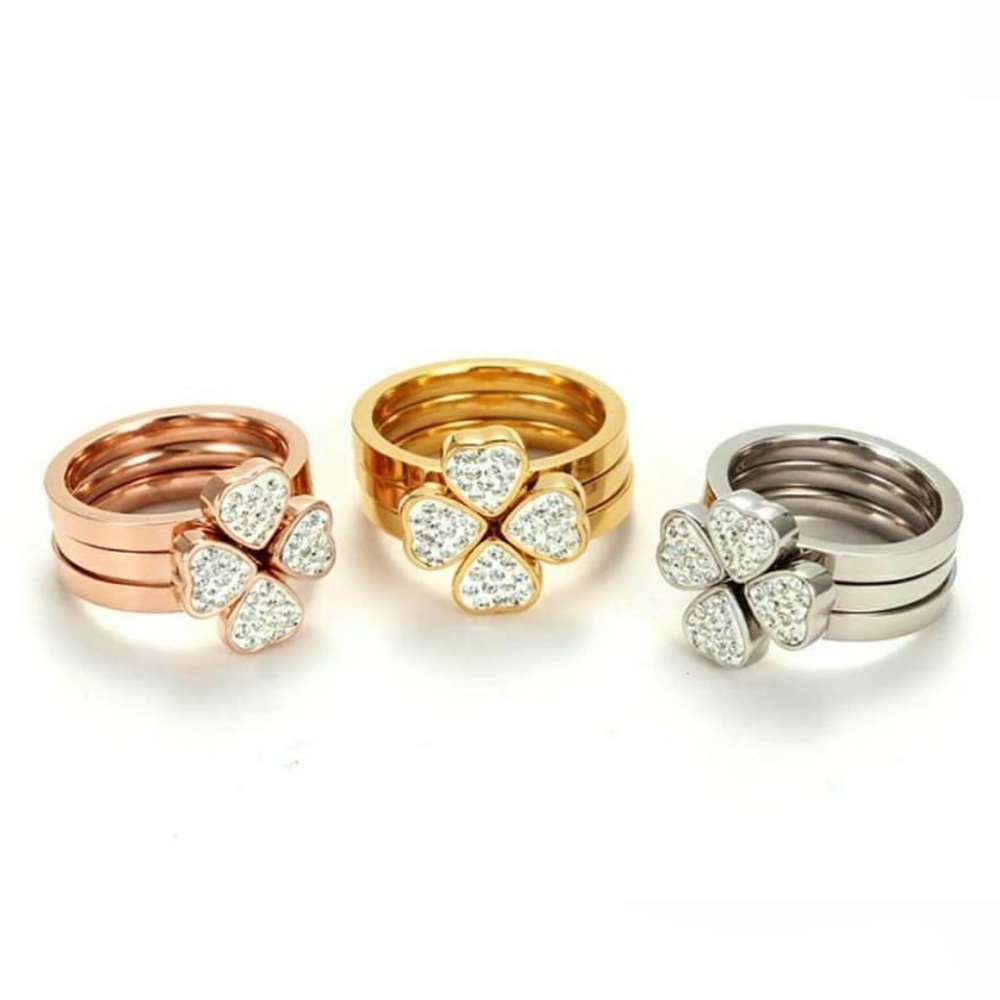 Clover Ring Set - Picture 2 of 3